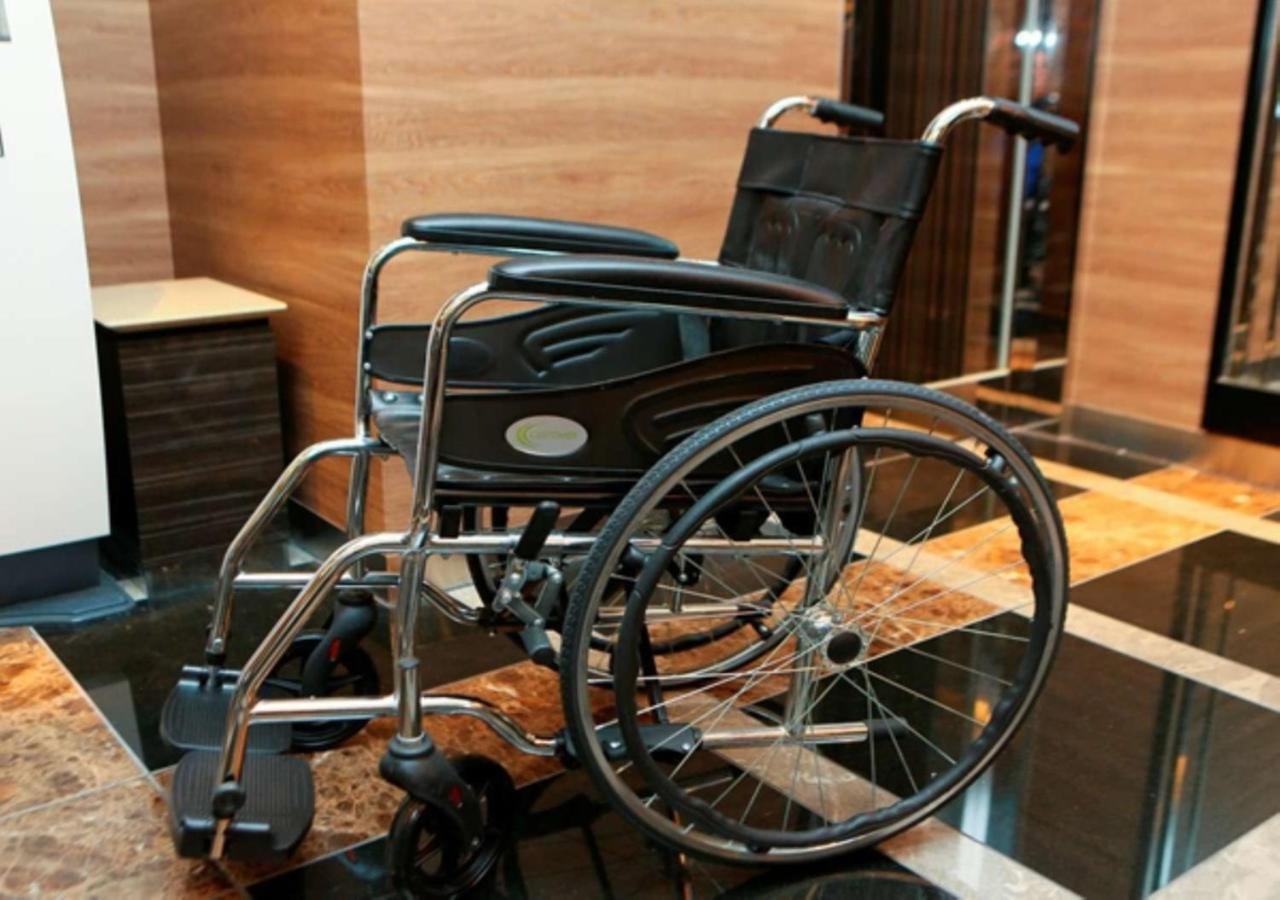Apa Hotel Kagoshima Chuo Ekimae Exteriör bild